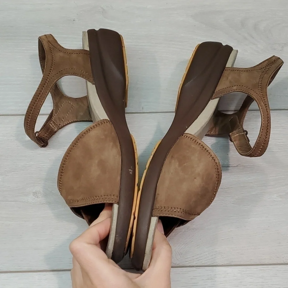 Dansko Women Iris Nubuck Comfort Leather Ankle Strap Sandals shoes sz 42/11.5-12